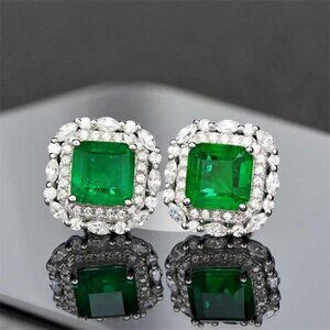 🎁 925 Silver Plated CZ Green Crystal Stud Earrings for Women, HA4479